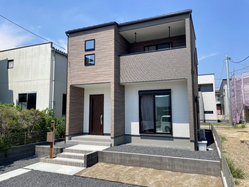 余白を生む収納と、家事が弾む動線。心ほどける住まい。