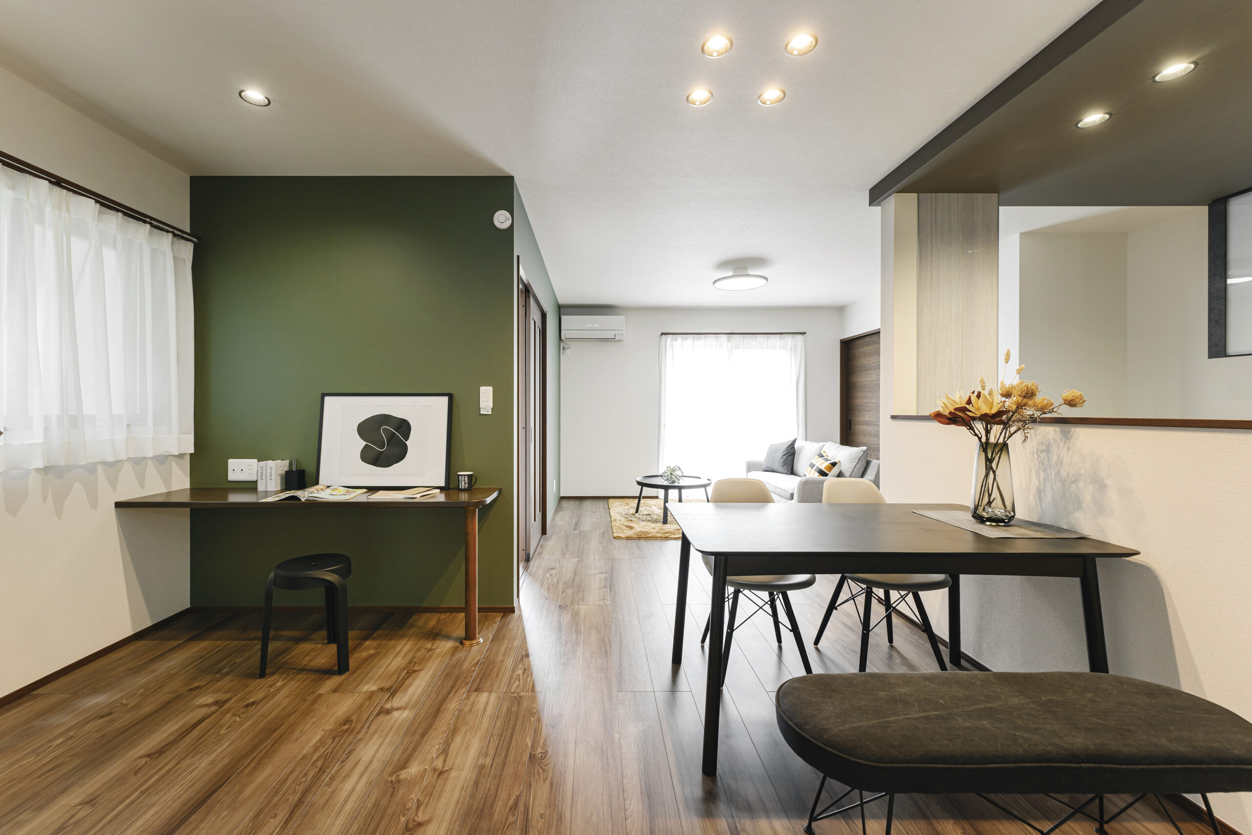 広がる余白、集う喜び。日常をカフェに変える住まい。