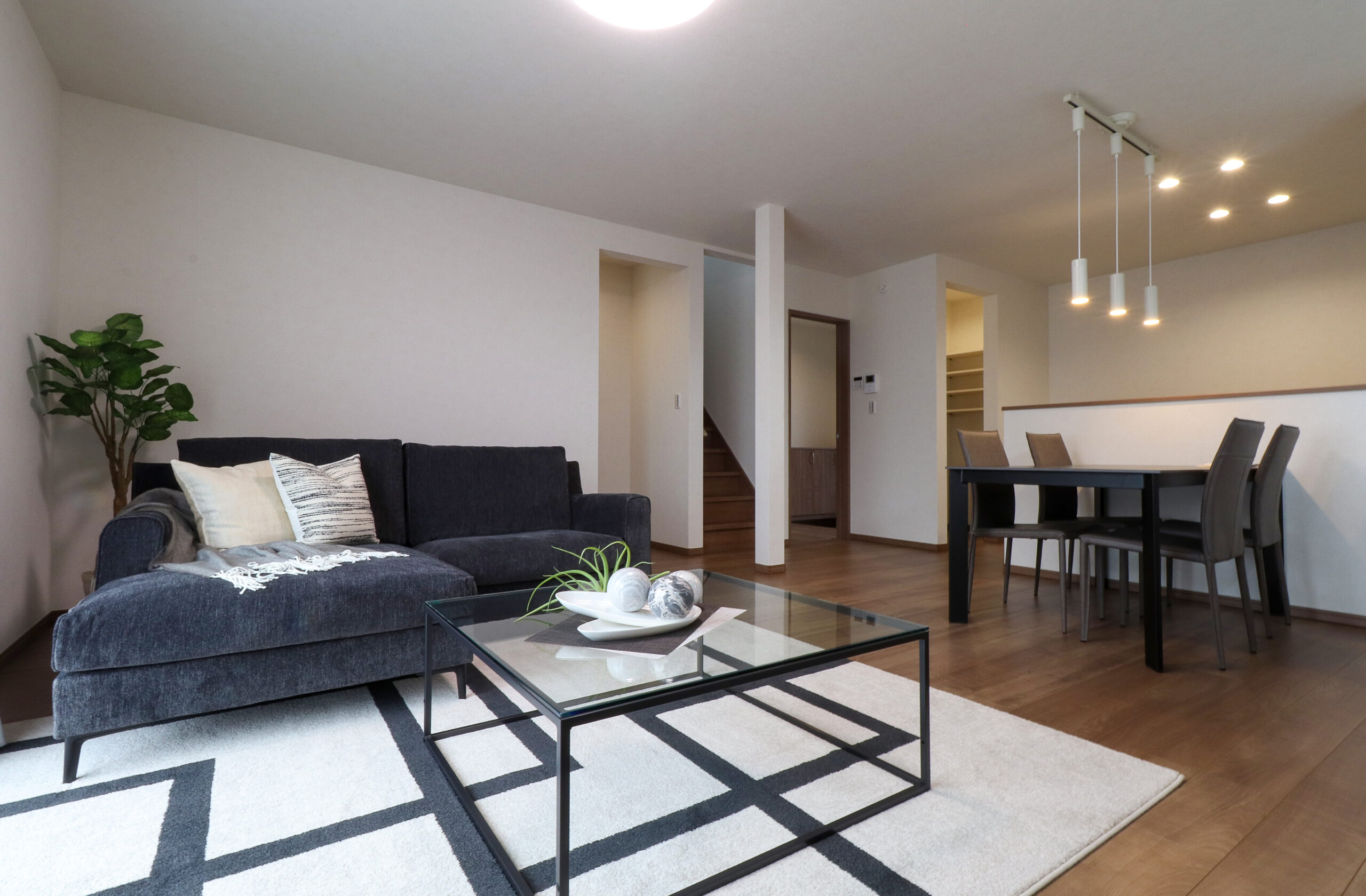 全室2面採光の明るい調べ。光と風が、家族の絆を育む場所。