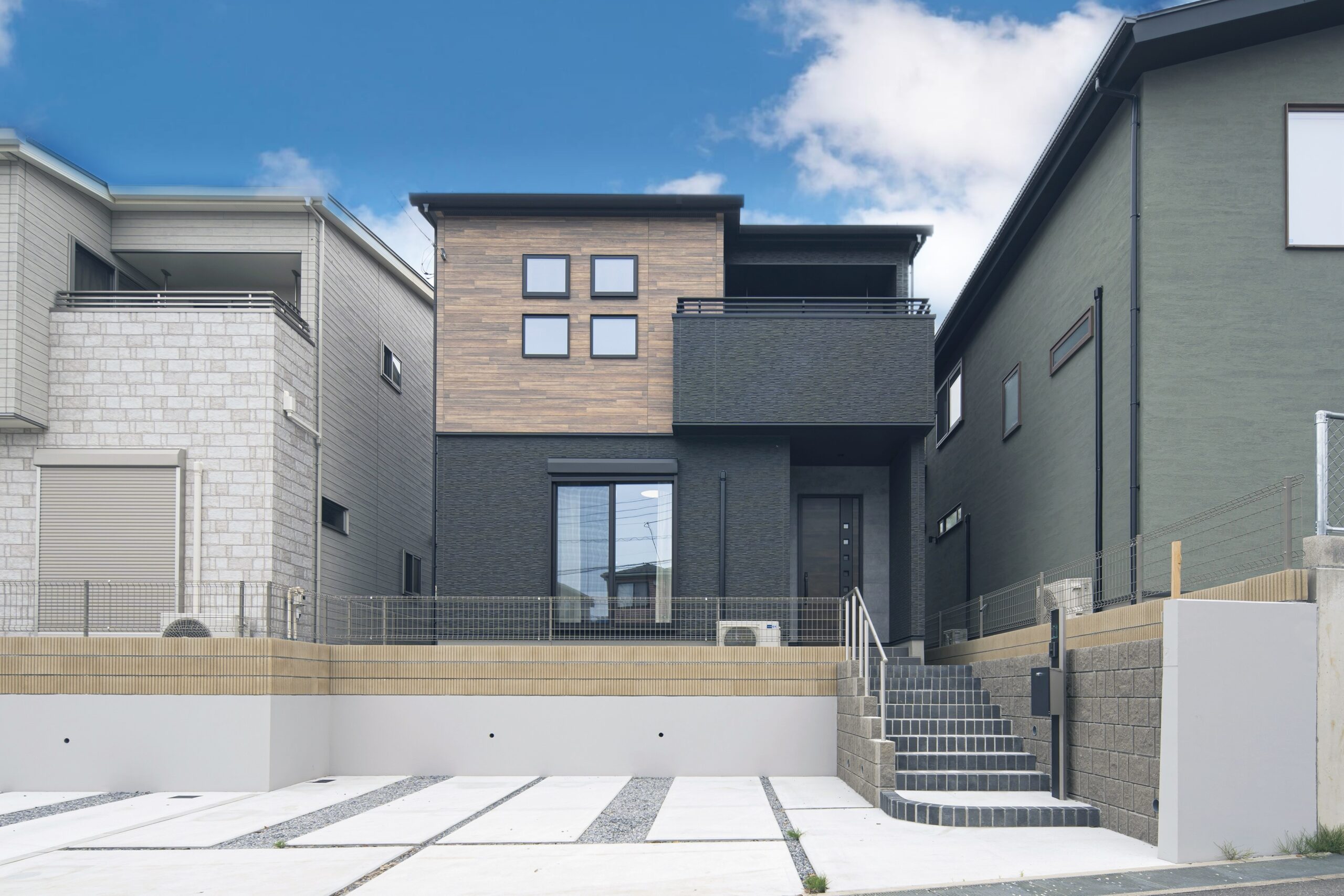 広がる余白、集う喜び。日常をカフェに変える住まい。